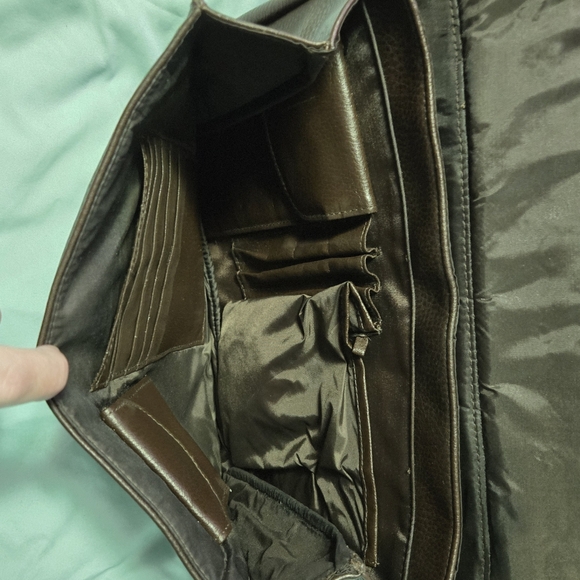 Great Rosetti Satchel - Picture 3 of 5